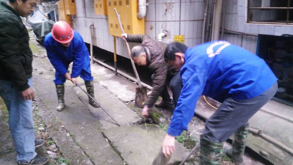 兴宾清掏化粪池、管道疏通一站式服务<高效><技术><可靠>